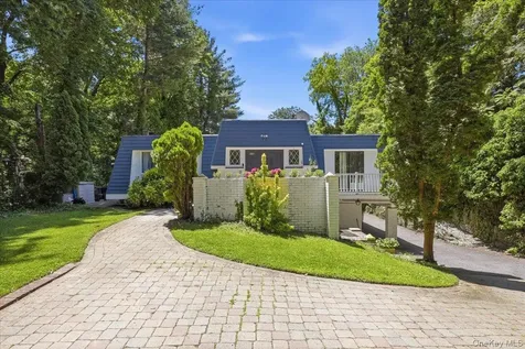 275 Broadfield Road New Rochelle NY 10804