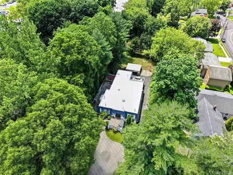 275 Broadfield Road New Rochelle NY 10804