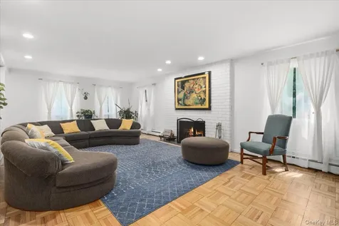 275 Broadfield Road New Rochelle NY 10804