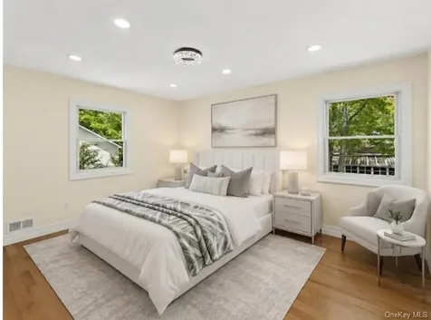 15 Locust Road Old Bethpage NY 11804