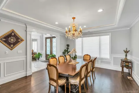 12 Barbara Lane Glen Cove NY 11542