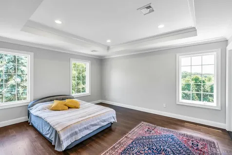 12 Barbara Lane Glen Cove NY 11542