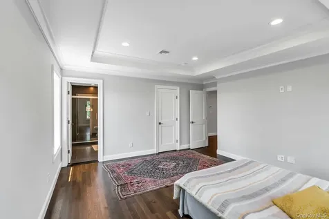 12 Barbara Lane Glen Cove NY 11542