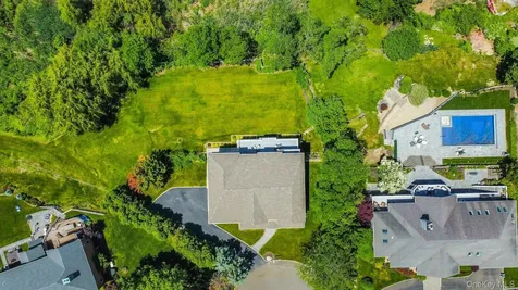 12 Barbara Lane Glen Cove NY 11542