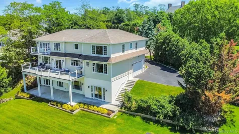 12 Barbara Lane Glen Cove NY 11542