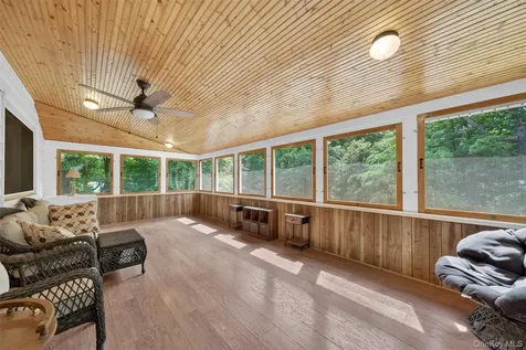 176 Gretna Woods Road Pleasant Valley NY 12569