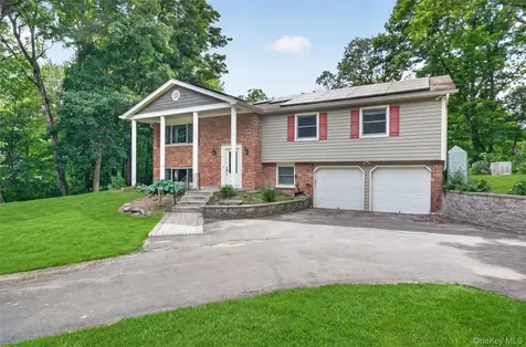 176 Gretna Woods Road Pleasant Valley NY 12569