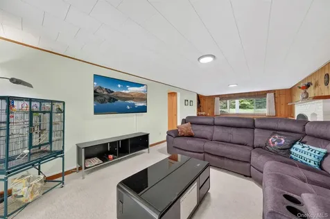 176 Gretna Woods Road Pleasant Valley NY 12569