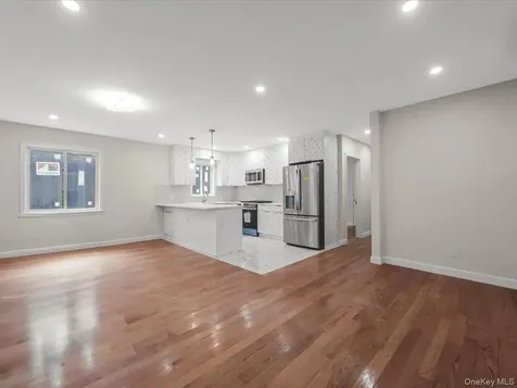14729 70th Avenue Flushing NY 11367
