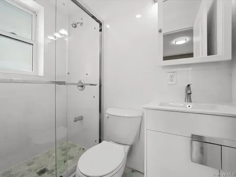 14729 70th Avenue Flushing NY 11367
