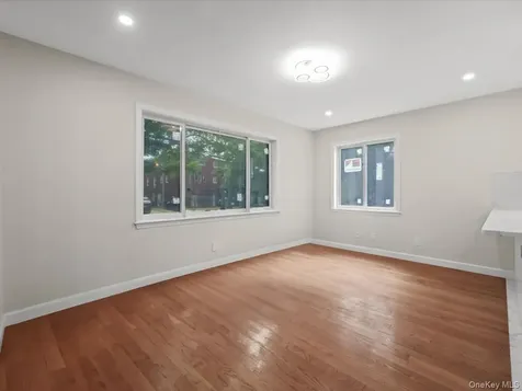14729 70th Avenue Flushing NY 11367