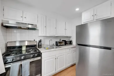144 Beekman Avenue Sleepy Hollow NY 10591
