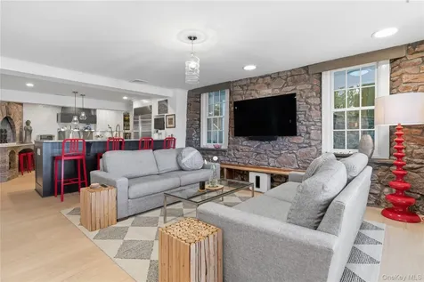 91 River Road Nyack NY 10960