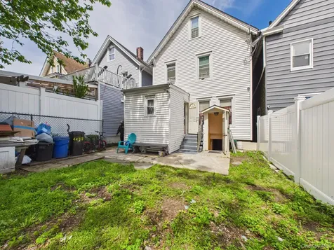4432 Carpenter Avenue Bronx NY 10470