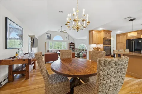17 James Court Mahopac NY 10541