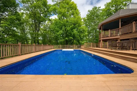 17 James Court Mahopac NY 10541