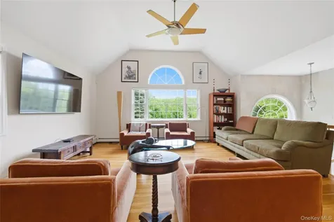 17 James Court Mahopac NY 10541