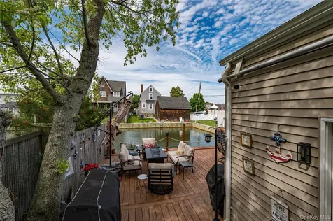 19 Buchanan Avenue Amity Harbor NY 11701