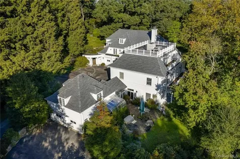 3 Israel Townsend Hill Armonk NY 10504