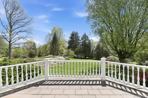 3 Israel Townsend Hill Armonk NY 10504