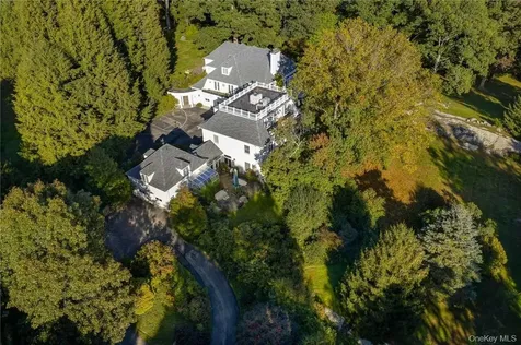 3 Israel Townsend Hill Armonk NY 10504