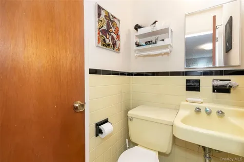 810 Neill Avenue Bronx NY 10462