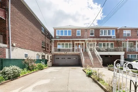 810 Neill Avenue Bronx NY 10462