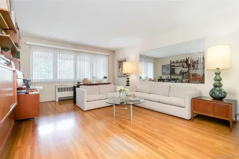 810 Neill Avenue Bronx NY 10462