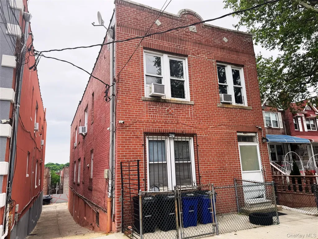 4621 Matilda Avenue Bronx NY 10470