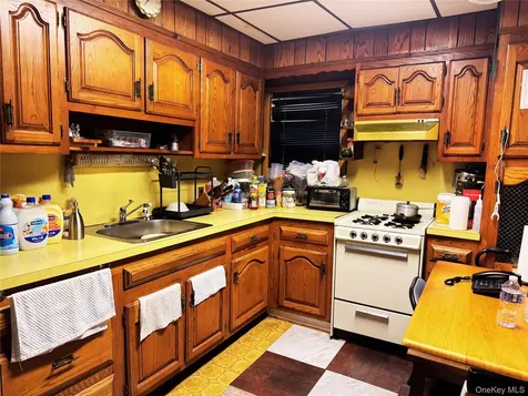 4621 Matilda Avenue Bronx NY 10470