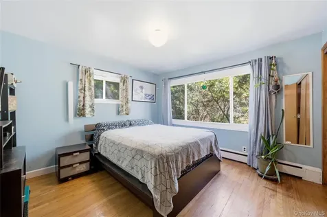 37 Winston Drive Smithtown NY 11787