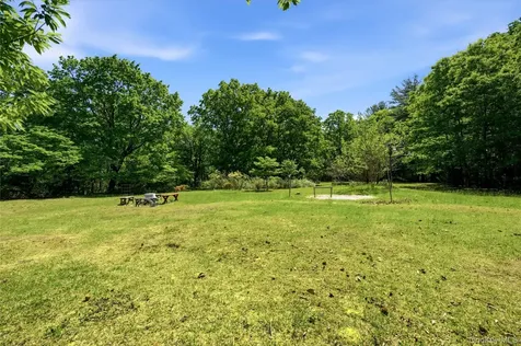 37 Winston Drive Smithtown NY 11787