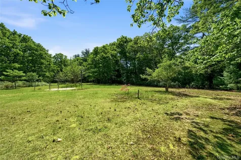37 Winston Drive Smithtown NY 11787