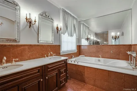 274 River Road Saint James NY 11787