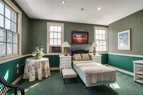 274 River Road Saint James NY 11787
