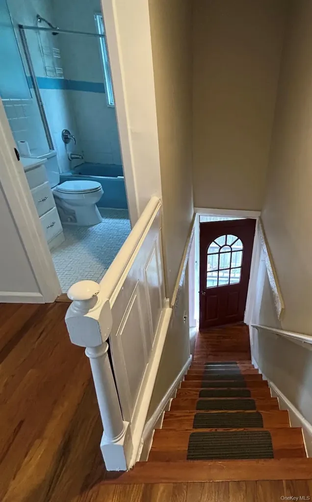 14 Walnut Avenue E Farmingdale NY 11735