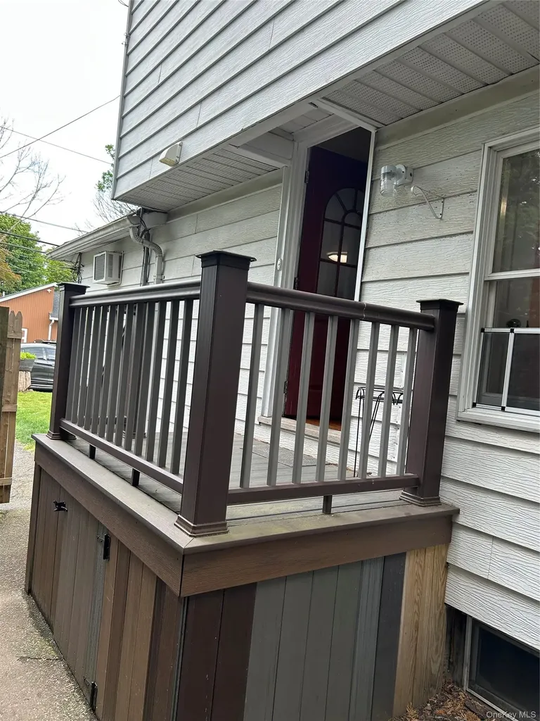 14 Walnut Avenue E Farmingdale NY 11735