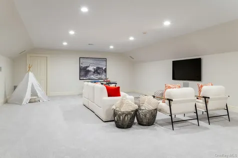 24 Stillman Lane Call Listing Agent CT 06831