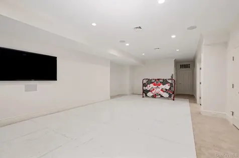 24 Stillman Lane Call Listing Agent CT 06831