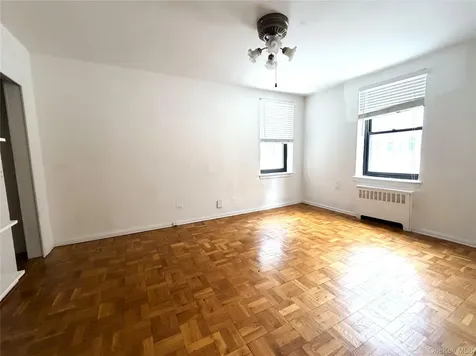 91-08 32 Avenue East Elmhurst NY 11369
