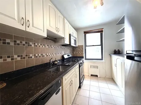 91-08 32 Avenue East Elmhurst NY 11369