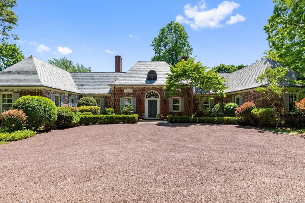 1780 Route 106 Muttontown NY 11791
