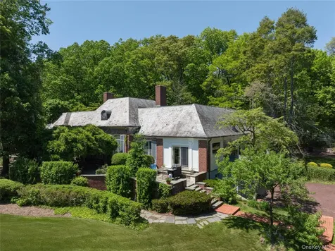 1780 Route 106 Muttontown NY 11791