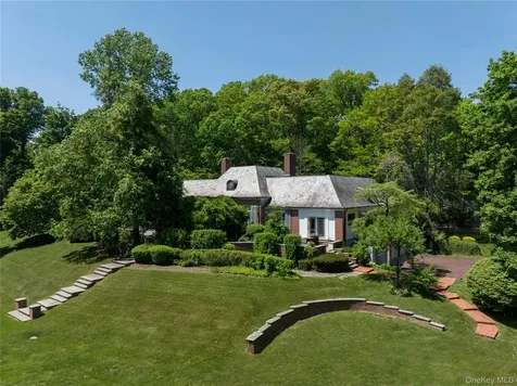 1780 Route 106 Muttontown NY 11791