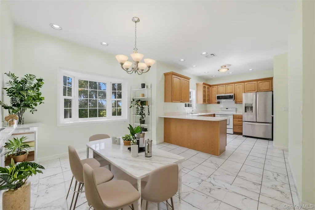35 Wayacross Road Mahopac NY 10541