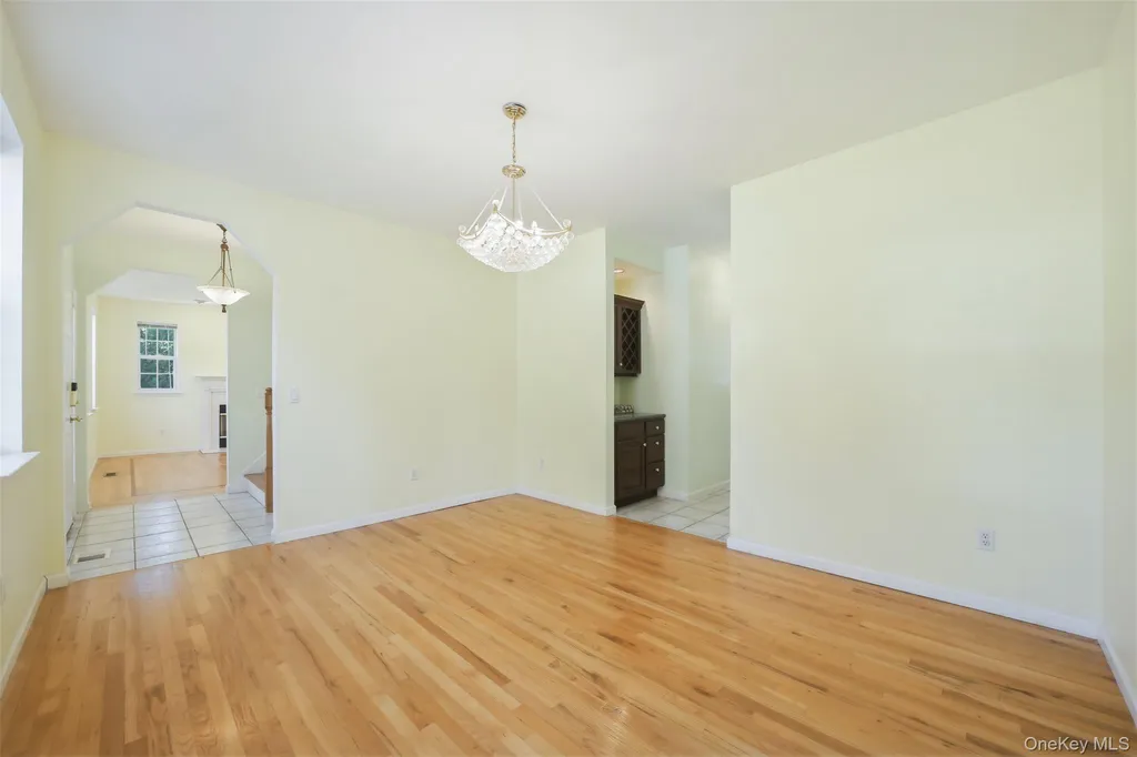 35 Wayacross Road Mahopac NY 10541