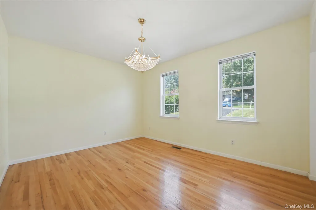 35 Wayacross Road Mahopac NY 10541