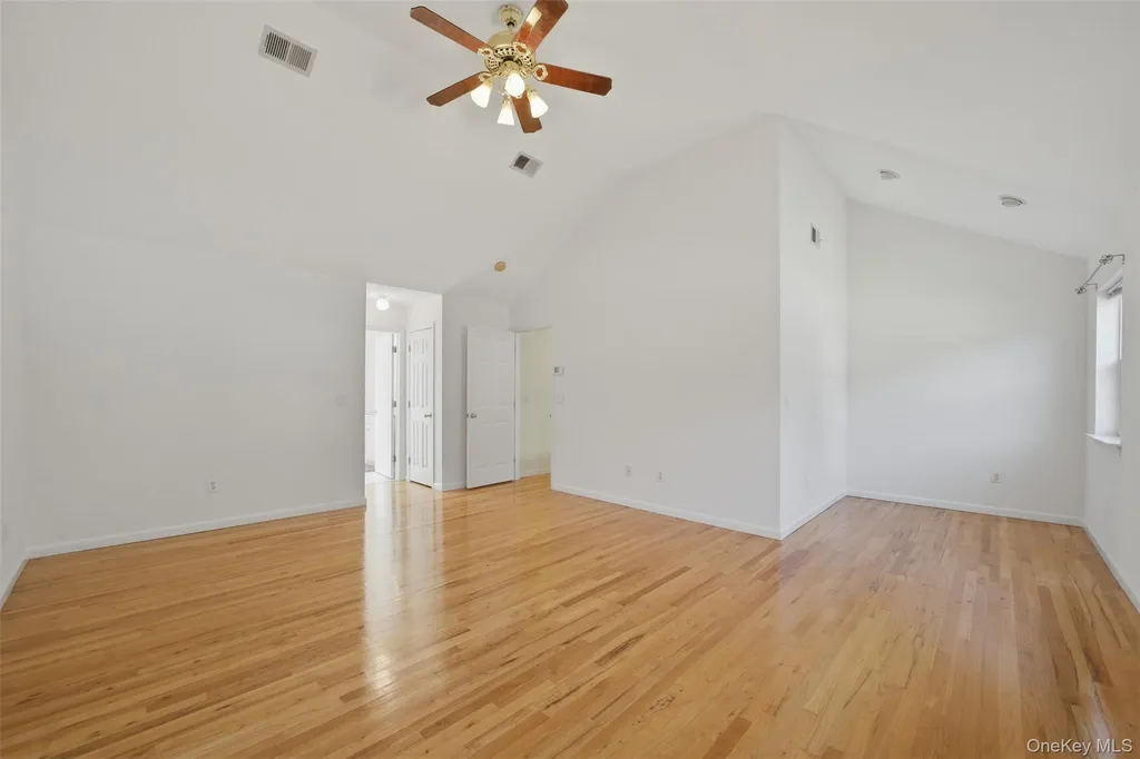 35 Wayacross Road Mahopac NY 10541