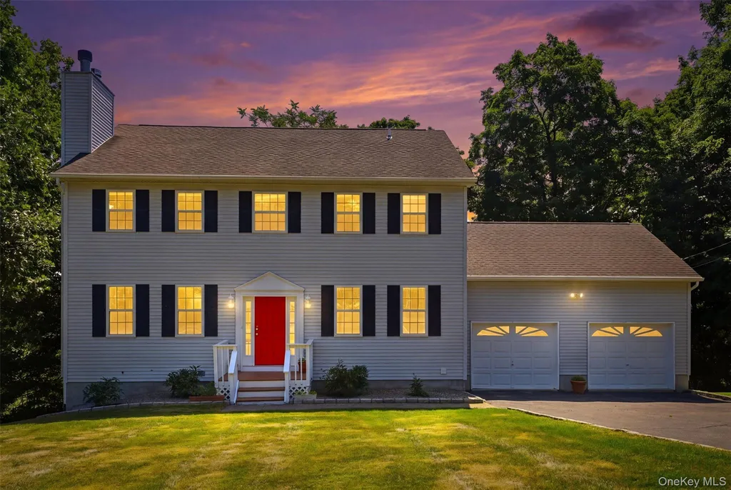 35 Wayacross Road Mahopac NY 10541