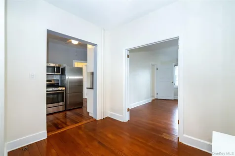 82 Clove Road New Rochelle NY 10801